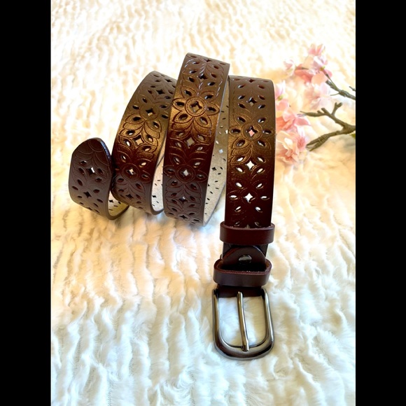 NEW PU Leather Brown Belt with Design and Silver Hardware Buckle - Picture 2 of 2